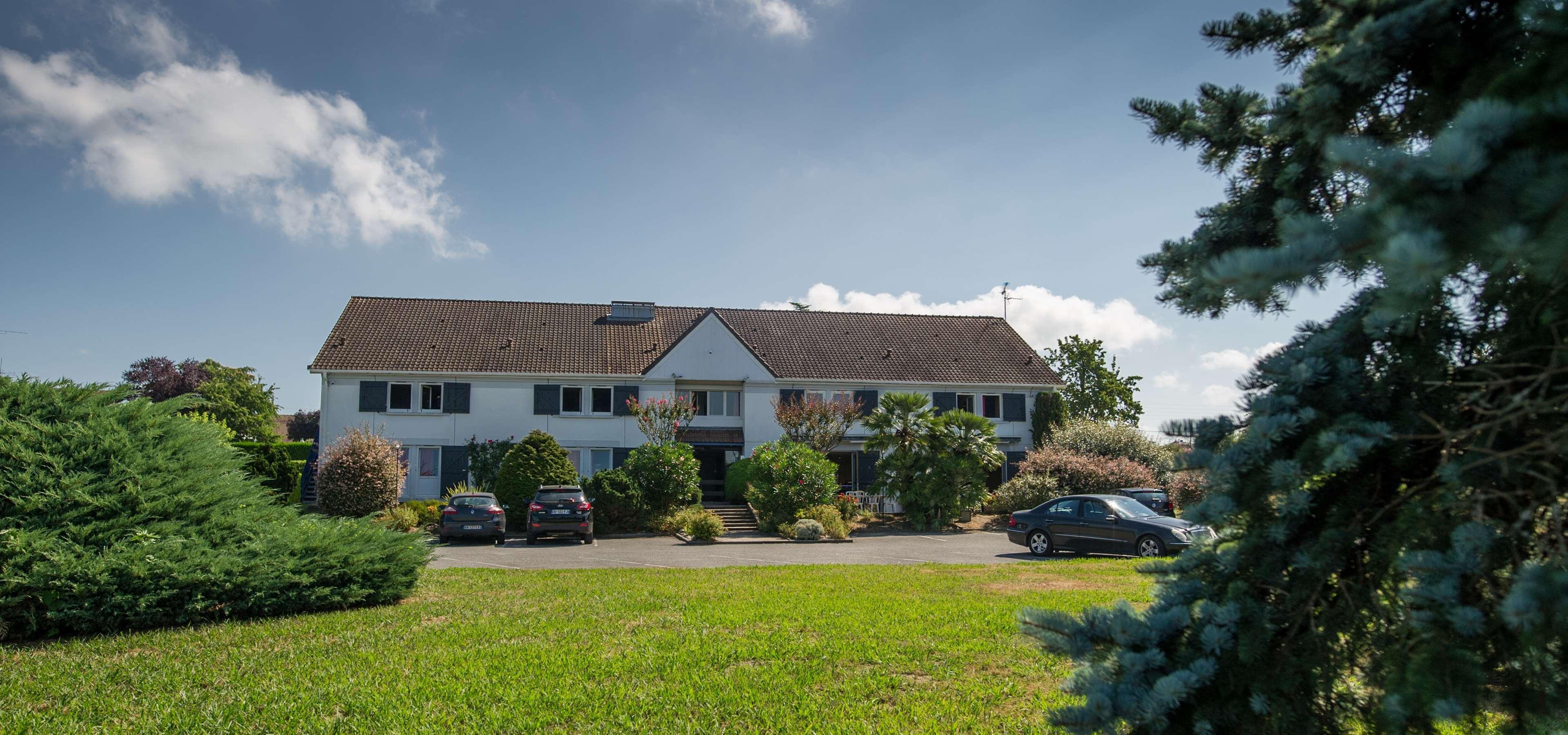 Kyriad Orthez Exterior photo