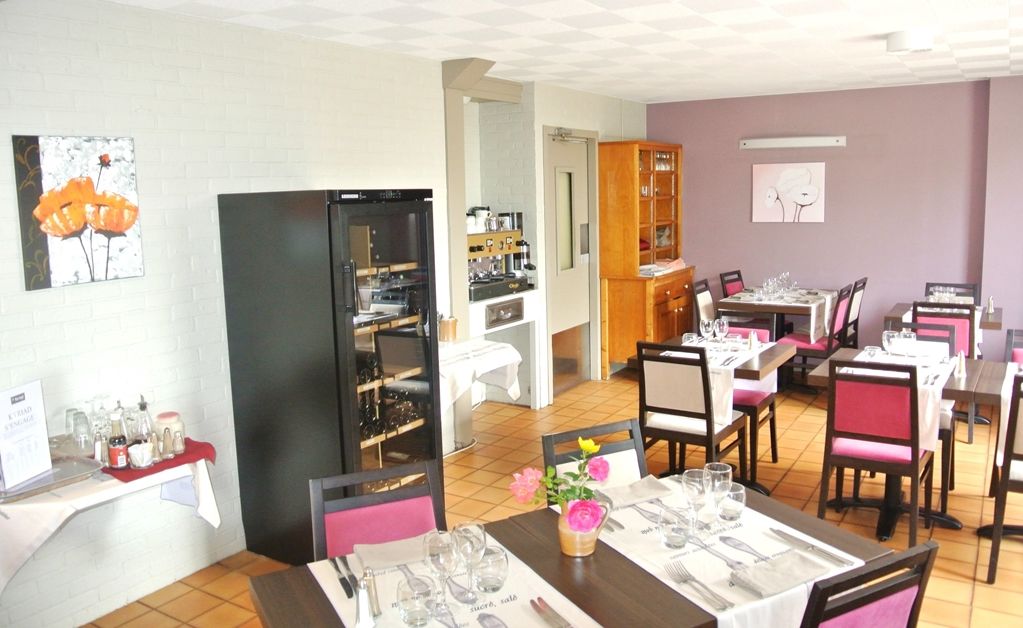 Kyriad Orthez Restaurant photo